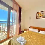 Sea View Apartments Rafailovici