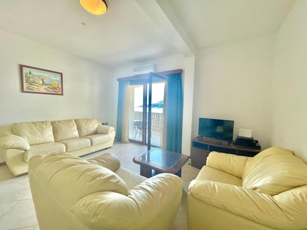 Apartment Sea View Rafailovici Budva