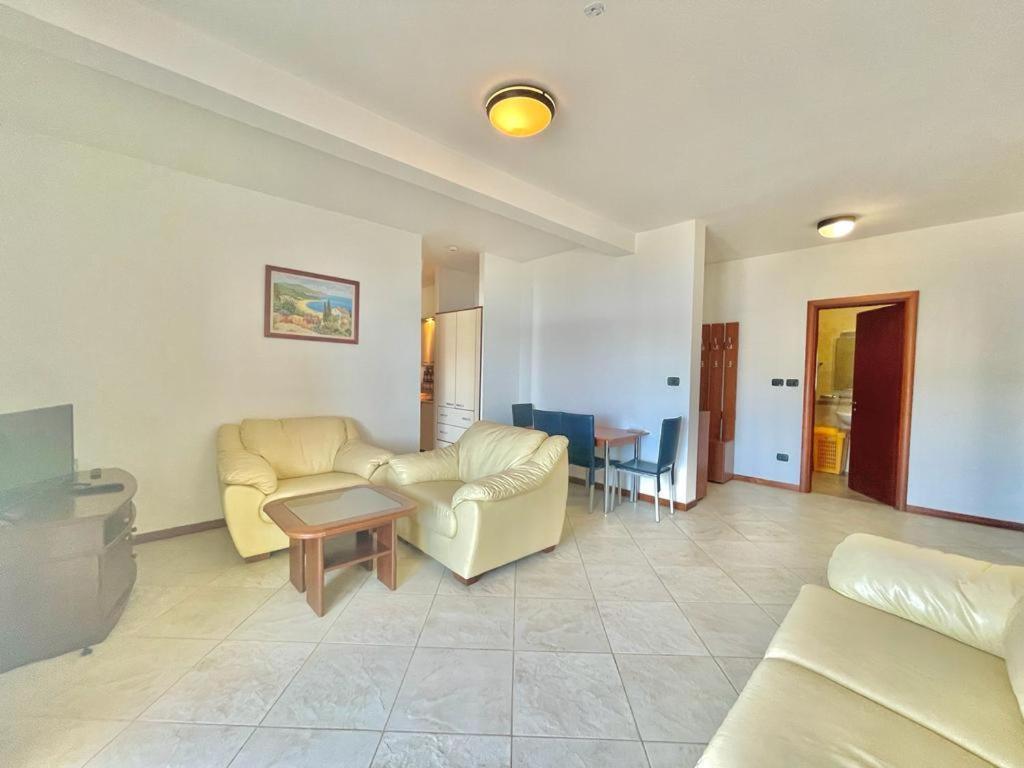 Sea View Rafailovici Apartment Budva