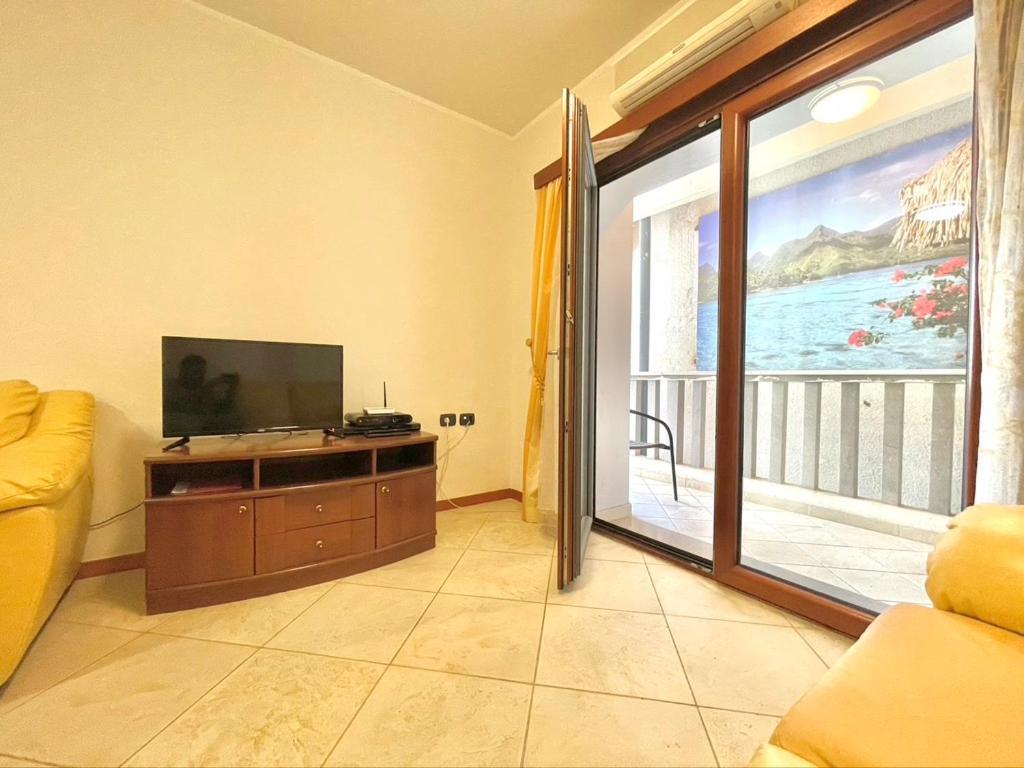 Apartment Sea View Rafailovici *