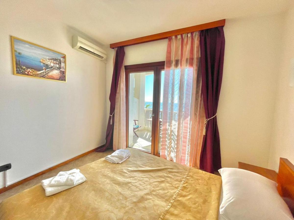 Sea View Rafailovici Apartment Budva