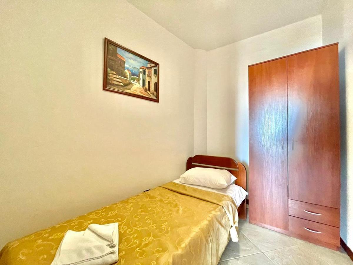 Apartment Sea View Rafailovici *